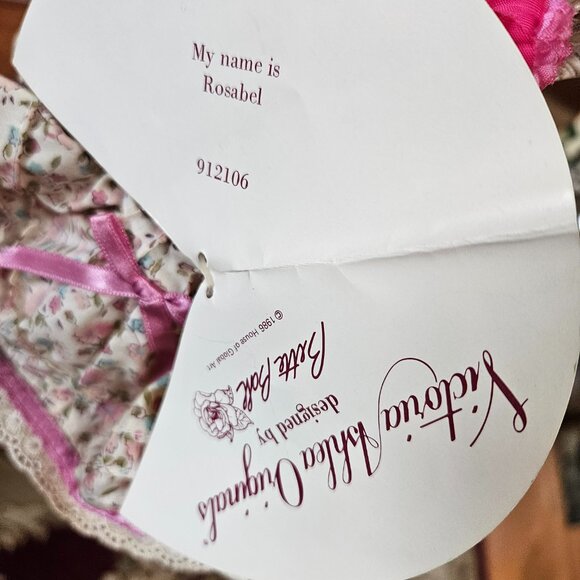 house of global porcelain bunny on stand Victoria Ashlea originals 1986 Germany - Picture 8 of 8